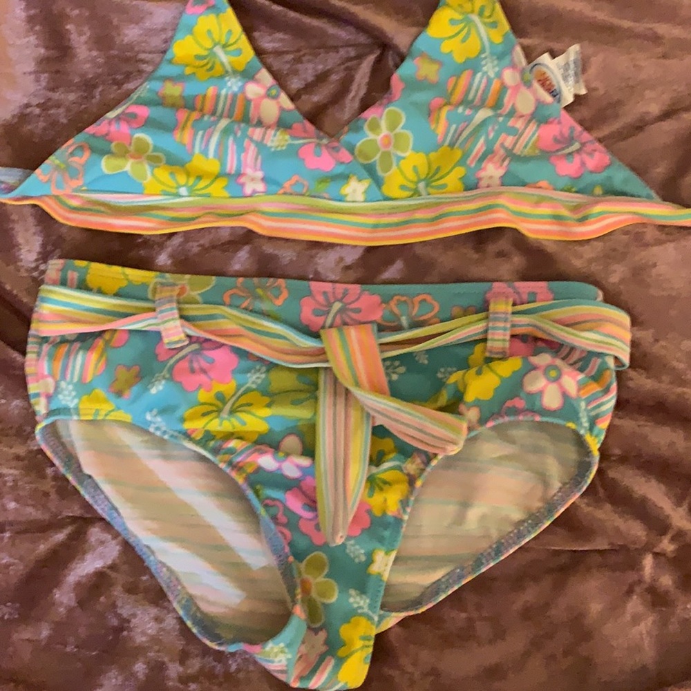 Swim suitπππππ - Picture 3 of 4